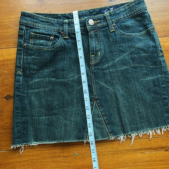 Seven7 mini jean skirt - Picture 4 of 7